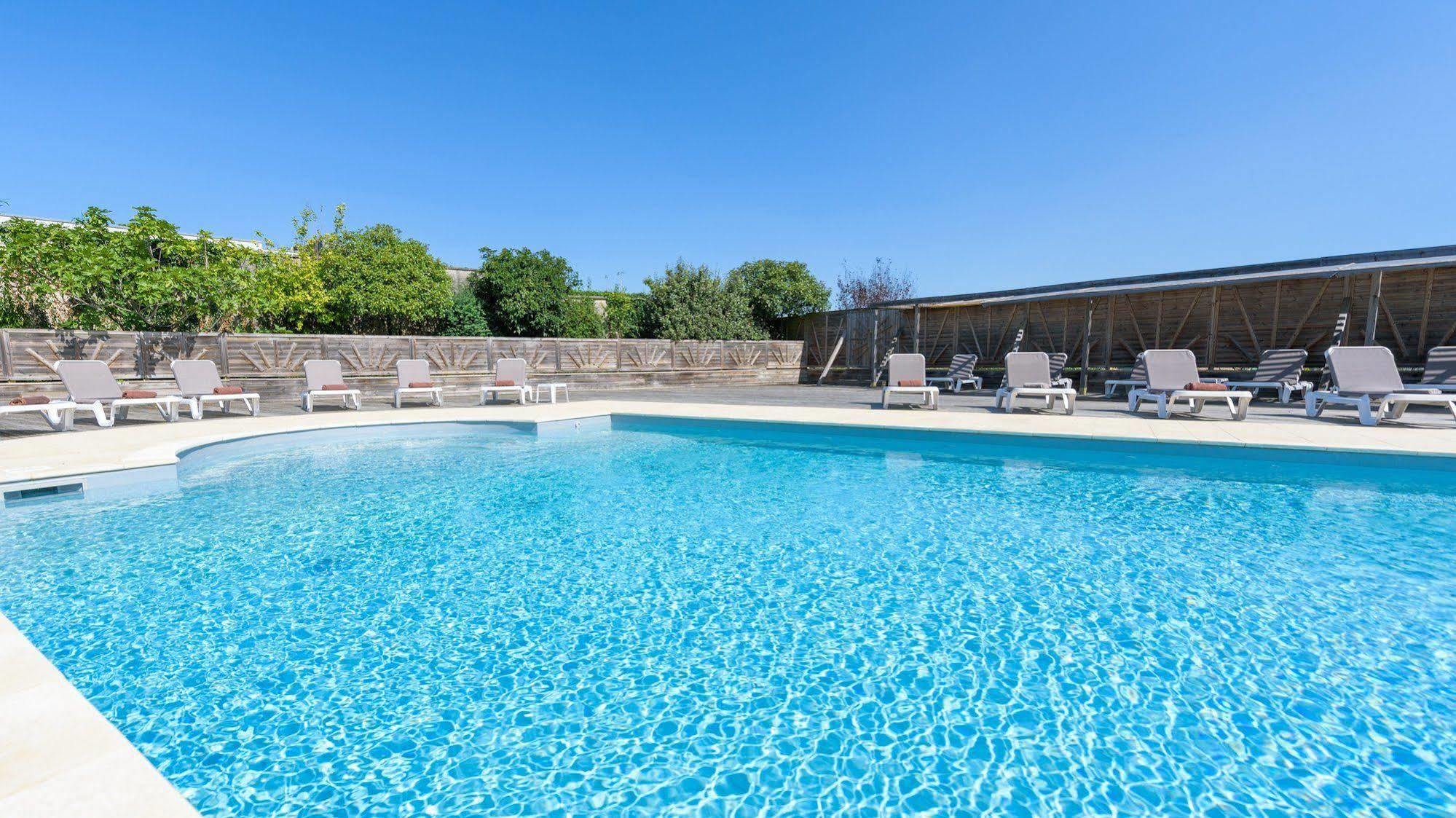 Cit'Hotel Le Relais Du Boisniard Chambretaud Eksteriør billede